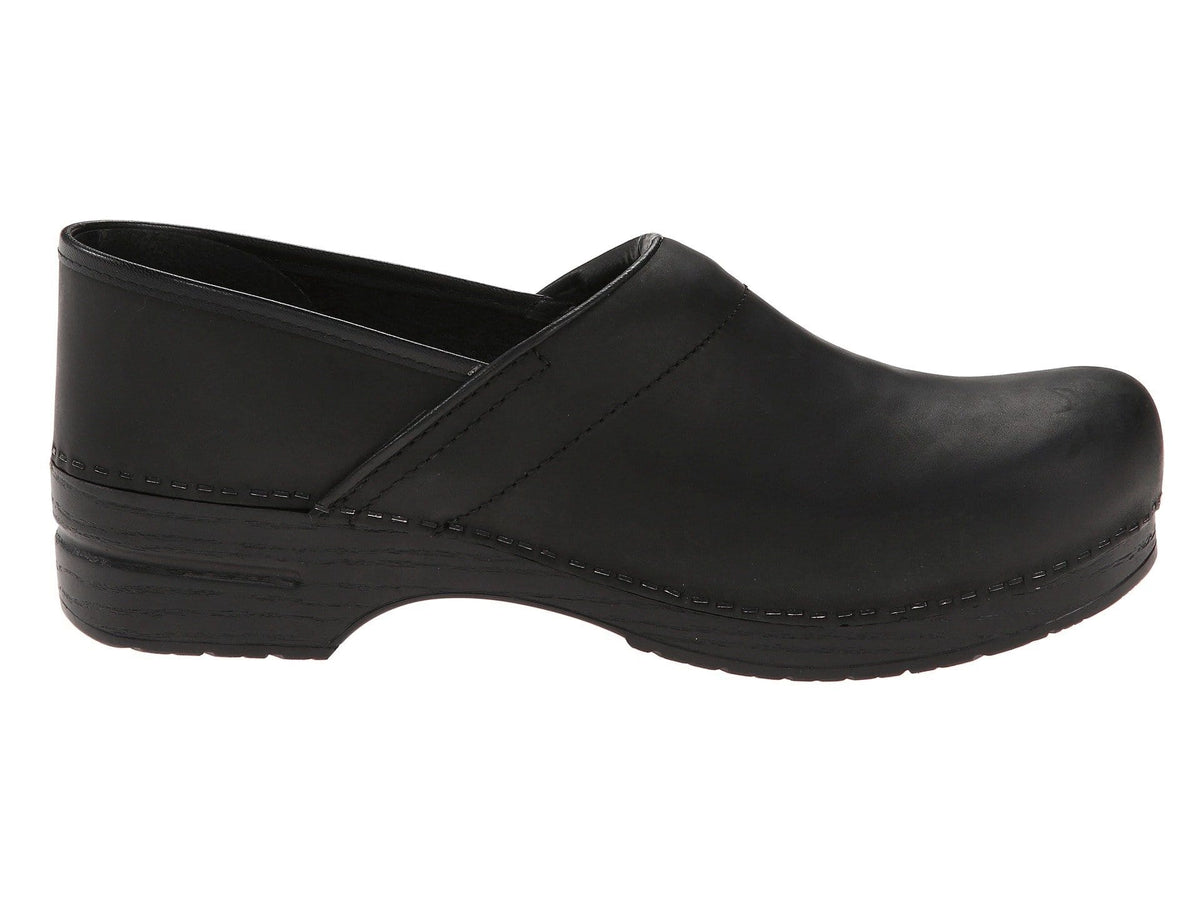 Dansko 206020202-40 DANSKO Men's Professional Black Oiled Leather Clogs Black / EU-40
